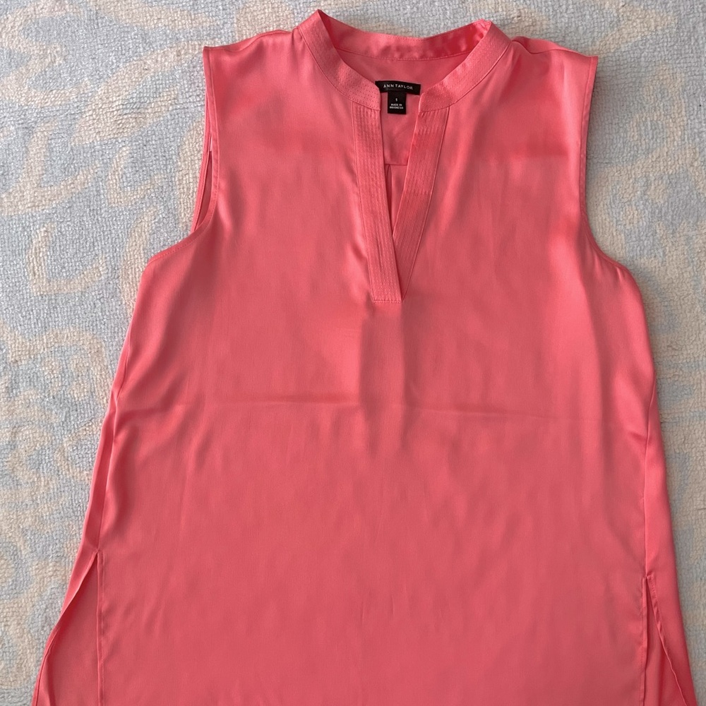 Ann Taylor Salmon sleeveless top